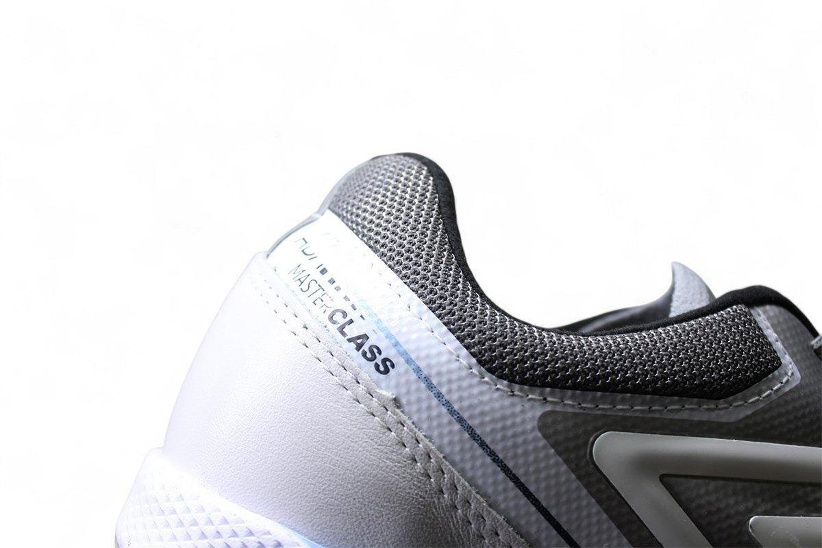 Chuteira Society Umbro Adamant Master Class Pro Bump Prata 5
