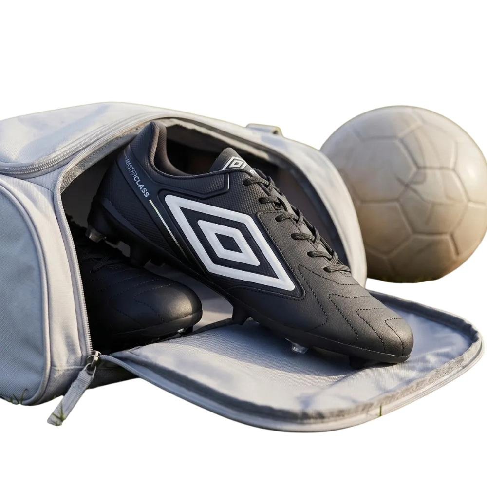 Chuteira Campo Umbro Master Class Club Preto 4