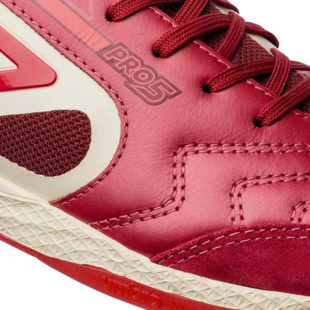 Chuteira Umbro Pro 5 Bump Vermelho/Bege 5