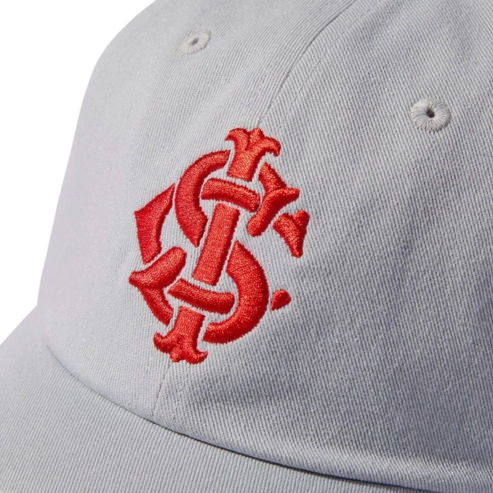 Boné Adidas Internacional Dad Cap Cinza/Vermelho 3