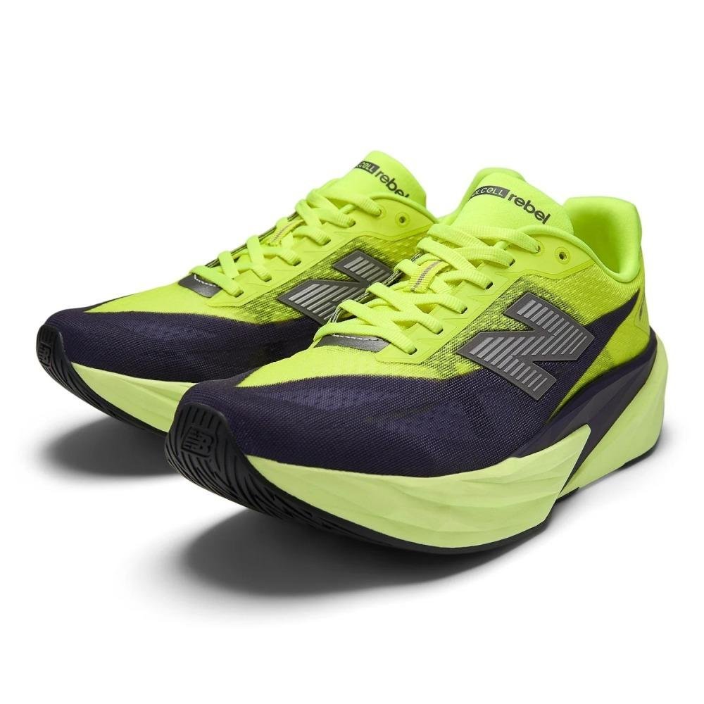 Tênis New Balance FuelCell Rebel V5 Verde 2
