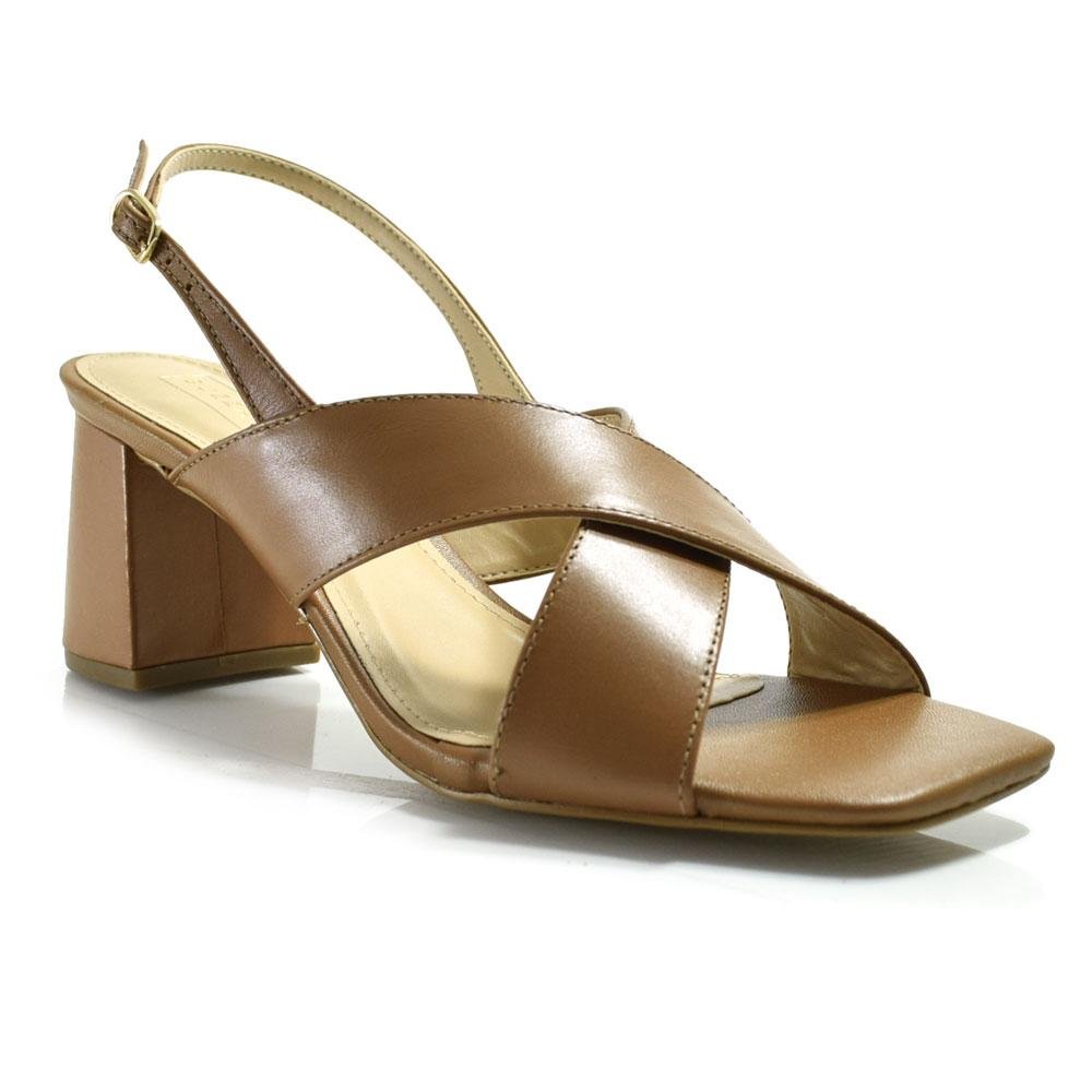 Sandália de Couro e Salto Bloco Suzzara