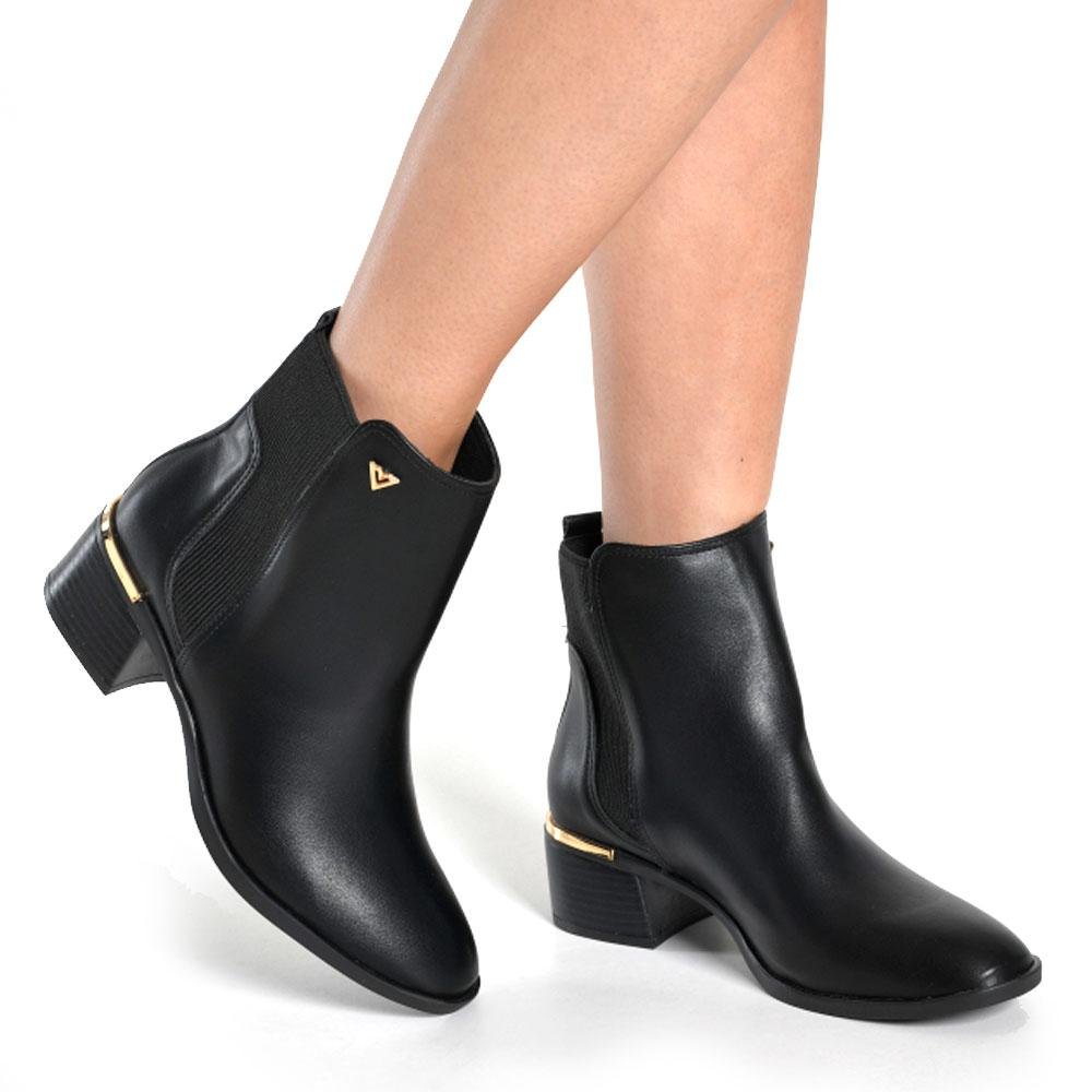 Bota de Cano Curto Feminina Via Marte 098-019-01 Preto 2