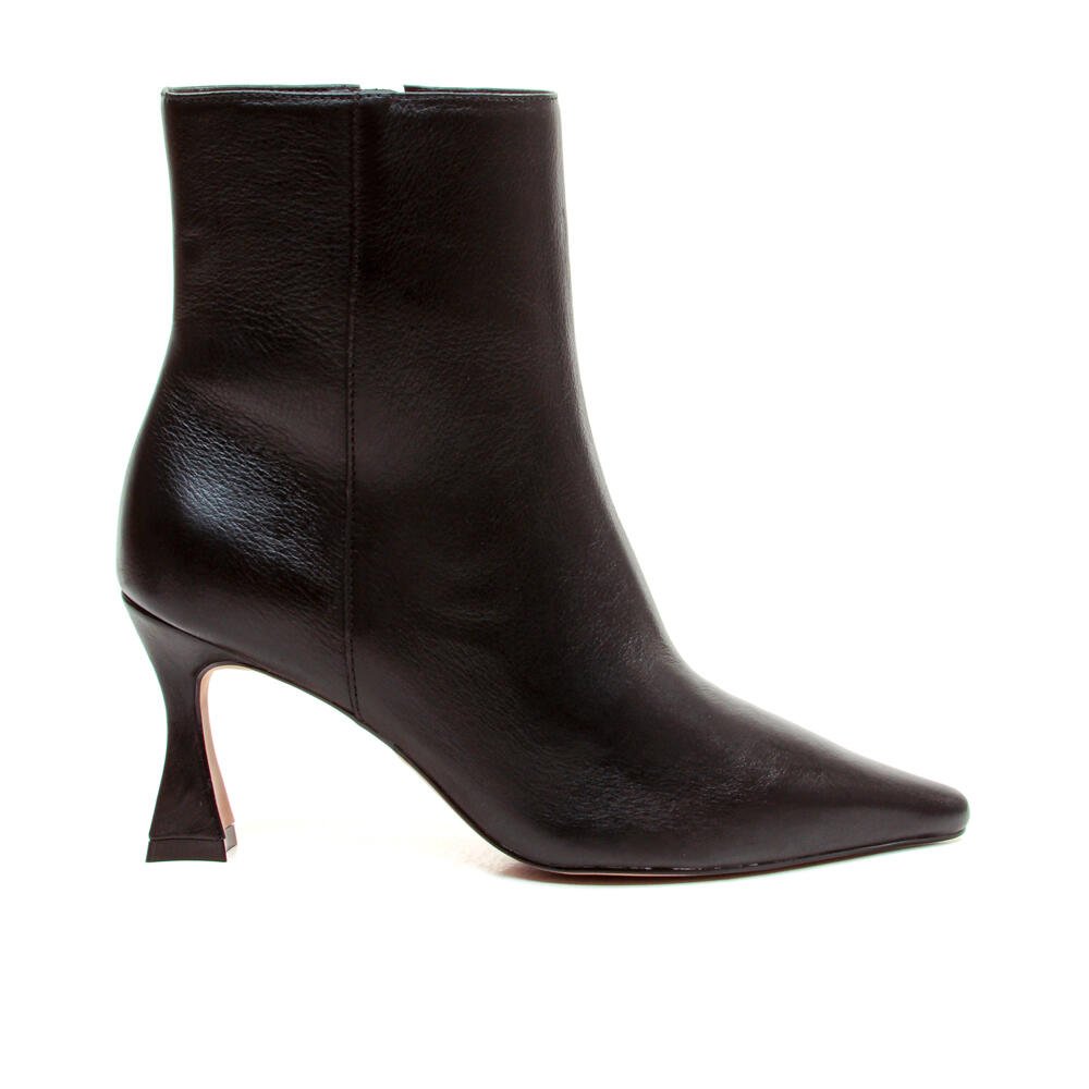 Bota Couro Preto Cano Curto Cecconello 2632004-4