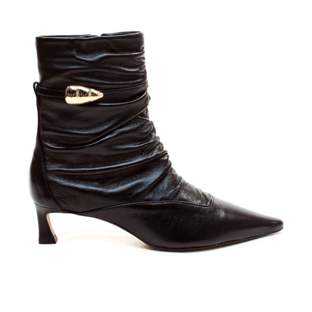 Bota Couro Preto Cano Curto Cecconello 2639009-2