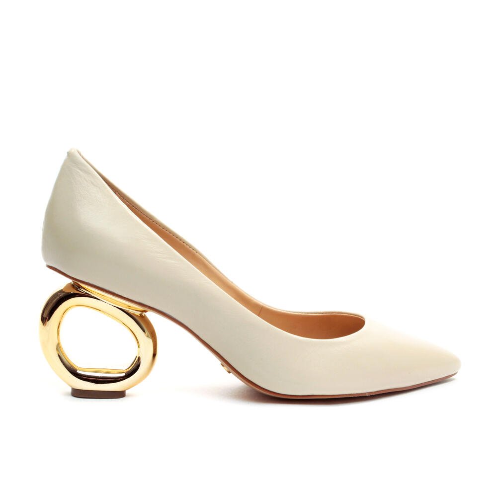Scarpin Couro Off White Salto Vazado Cecconello 2201002-7