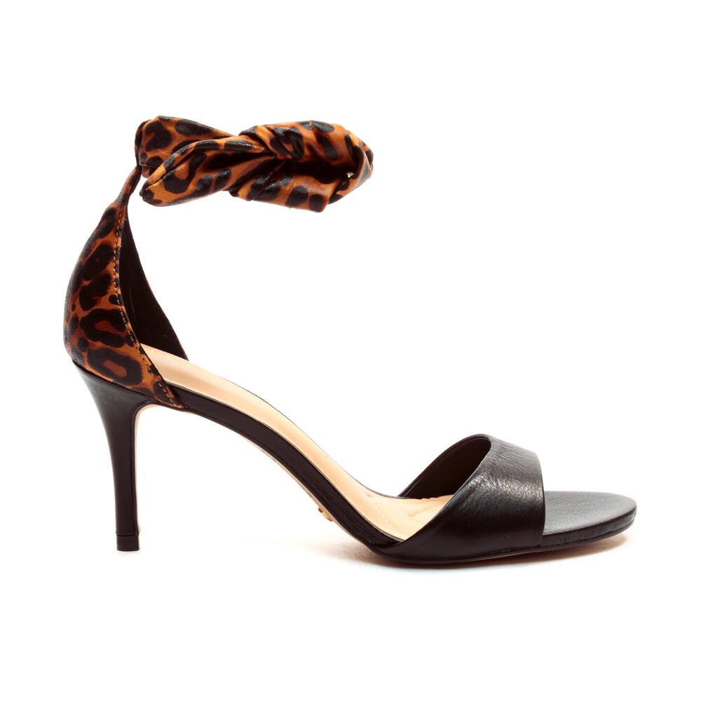 Sandália Couro Preto Salto Médio Cecconello 2538010-7