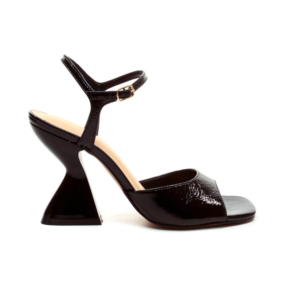 Sandália Couro Preto Salto Alto Cecconello 2701001-3