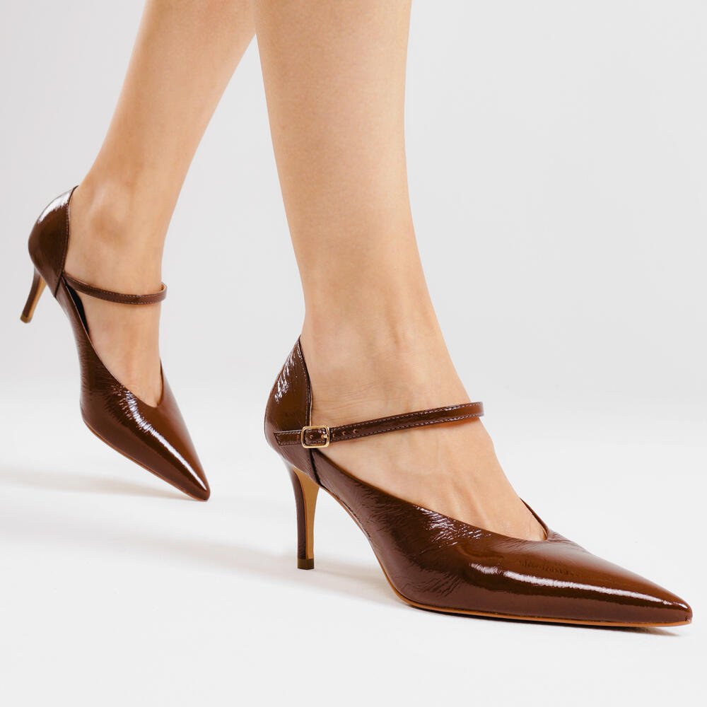 Scarpin Couro Marrom Salto Médio Cecconello 2658012-2 Marrom 2
