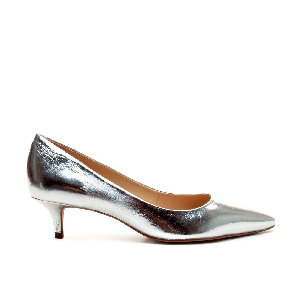 Scarpin Couro Prata Salto Baixo Cecconello 2629001-12