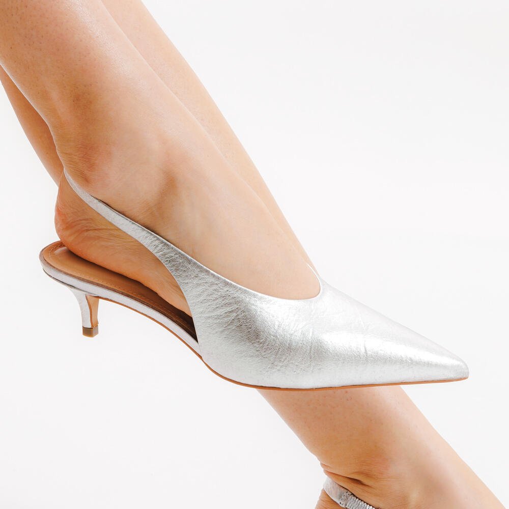 Slingback Couro Prata Salto Baixo Cecconello 2629002-4 Prata 2