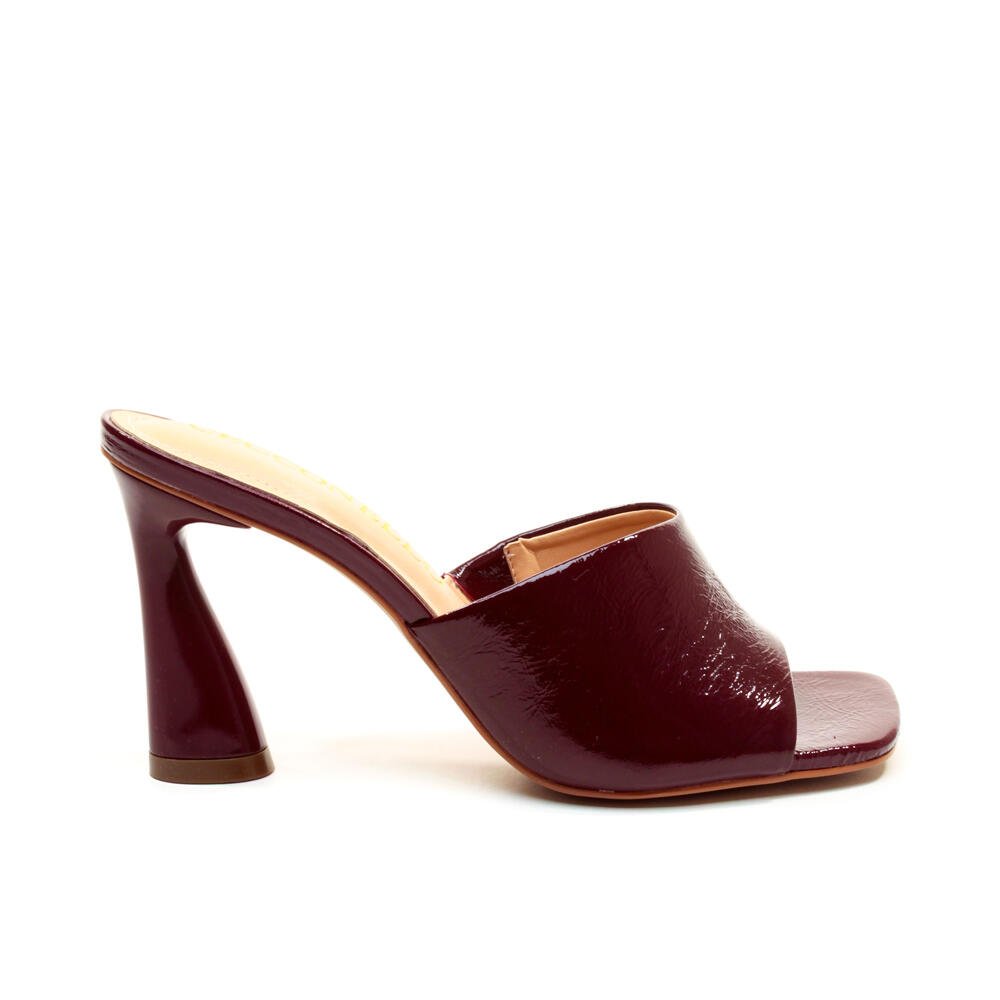 Tamanco Couro Bordô Salto Alto Cecconello 2693002-2