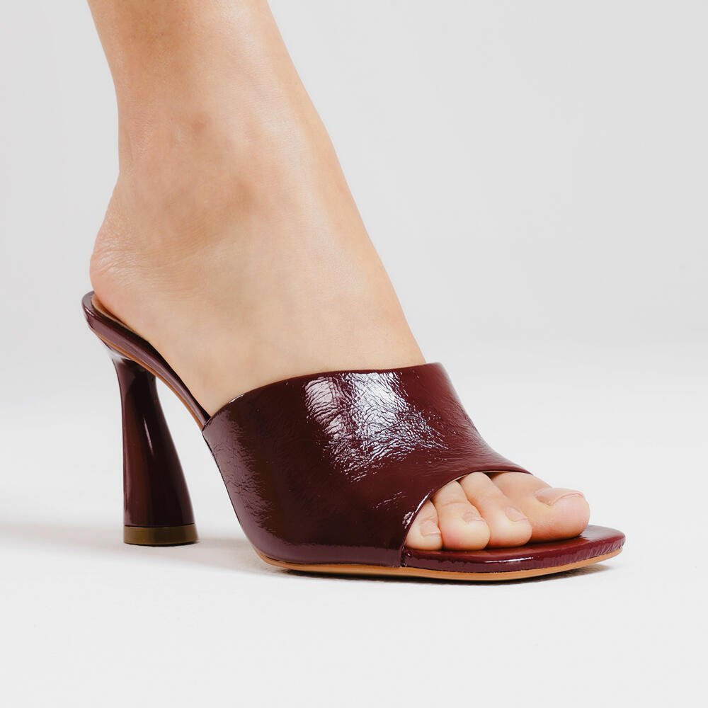 Tamanco Couro Bordô Salto Alto Cecconello 2693002-2 Bordô 2