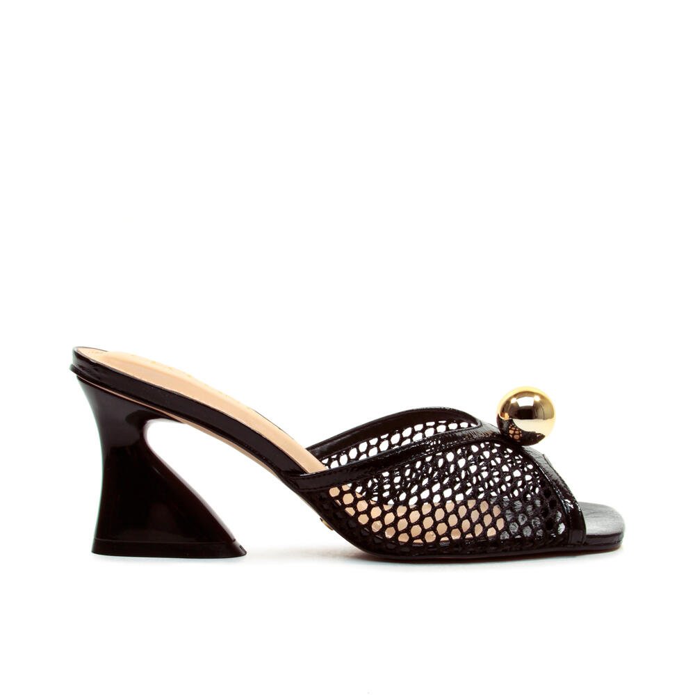 Tamanco Couro Preto Salto Médio Cecconello 2772002-2