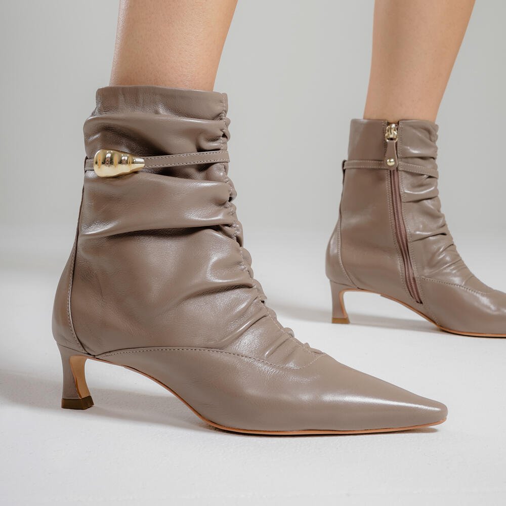 Bota Couro Marrom Cano Curto Cecconello 2639009-1 Marrom 2