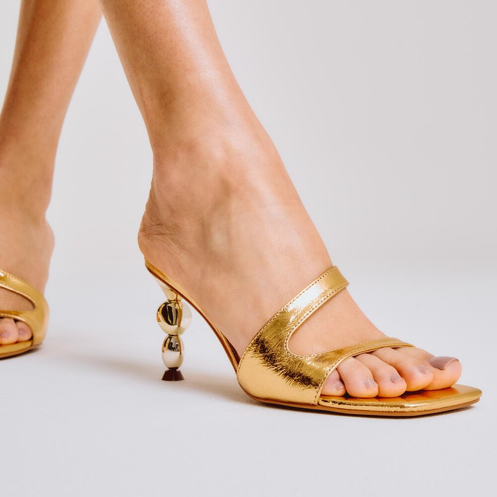 Tamanco Couro Ouro Salto Médio Cecconello 2815002-2 Ouro 2