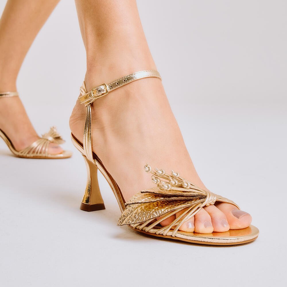 Sandália Couro Ouro Light Salto Médio Cecconello 2796002-2 Ouro Light 2