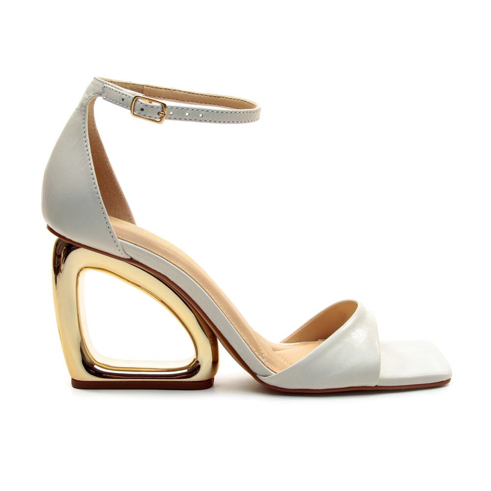 Sandália Couro Branco Salto Alto Cecconello 2192002-35