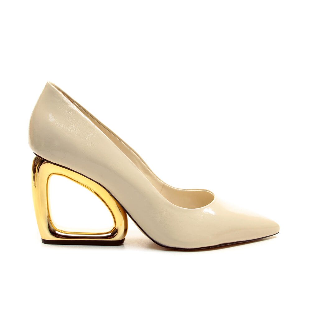 Scarpin Couro Off White Salto Vazado Cecconello 2202002-9