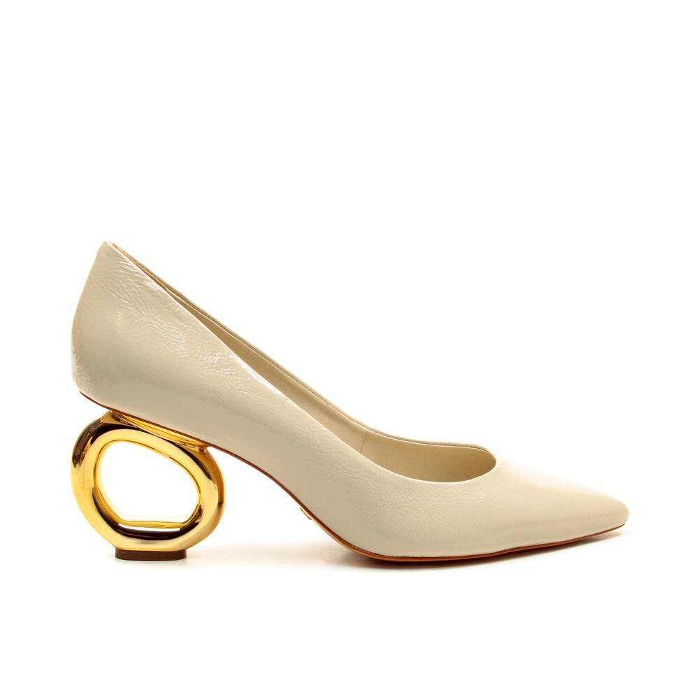 Scarpin Couro Off White Salto Vazado Cecconello 2201002-17