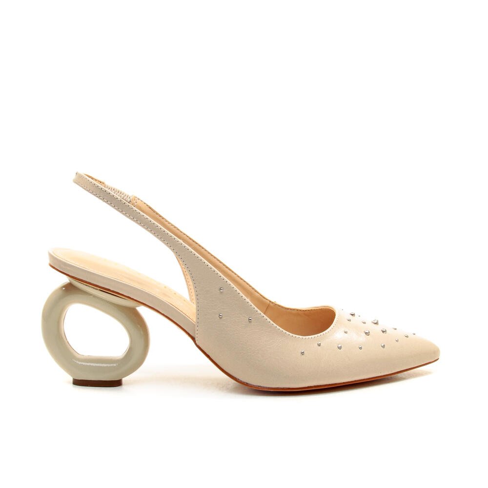 Slingback Couro Off White Salto Médio Cecconello 2464003-1