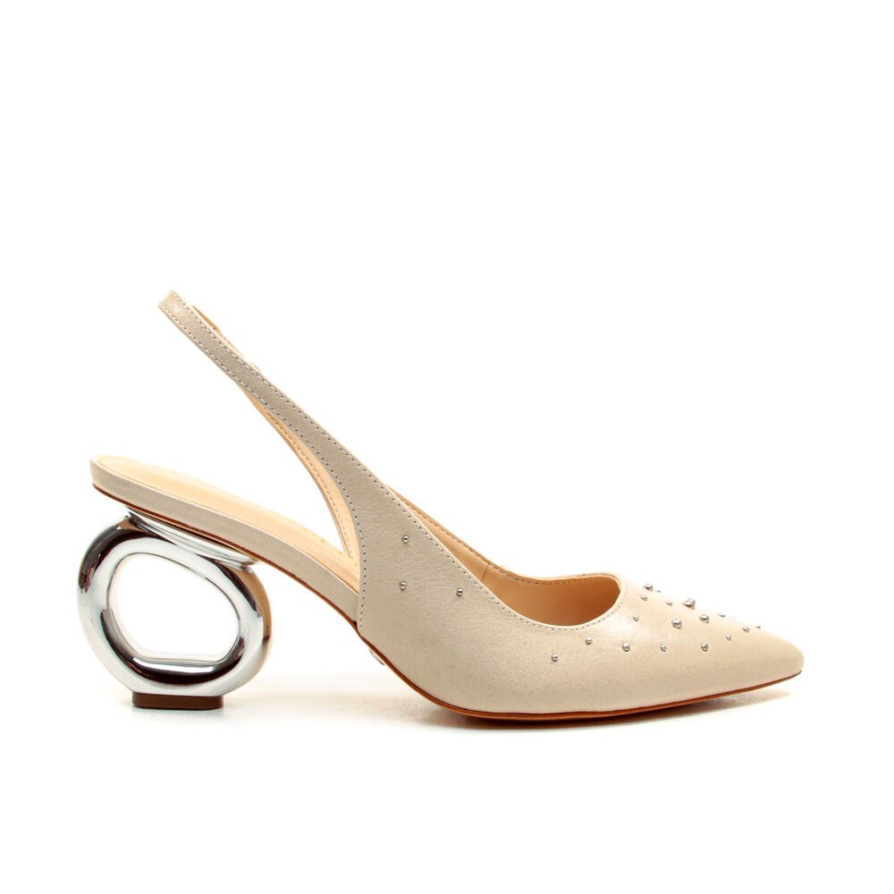 Slingback Couro Off White Salto Médio Cecconello 2464003-2
