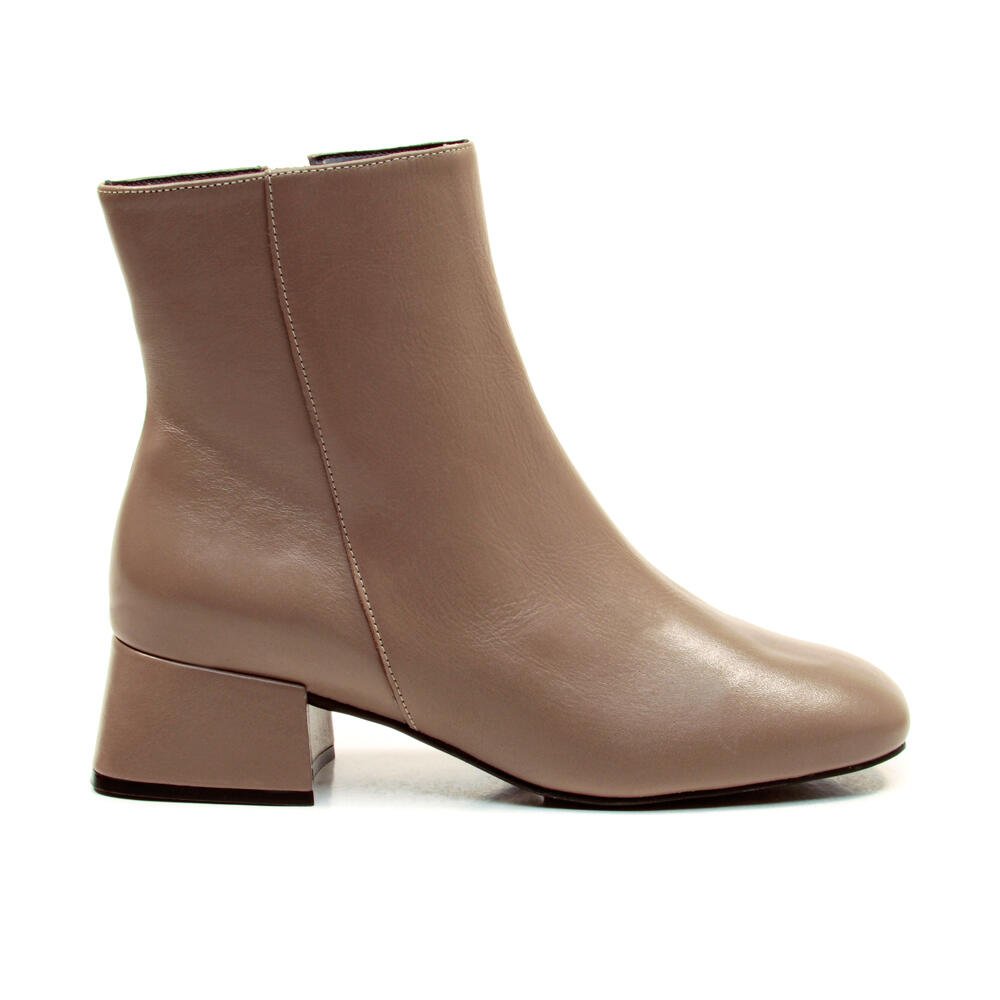 Bota Couro Marrom Cano Curto Cecconello 2390-P-1