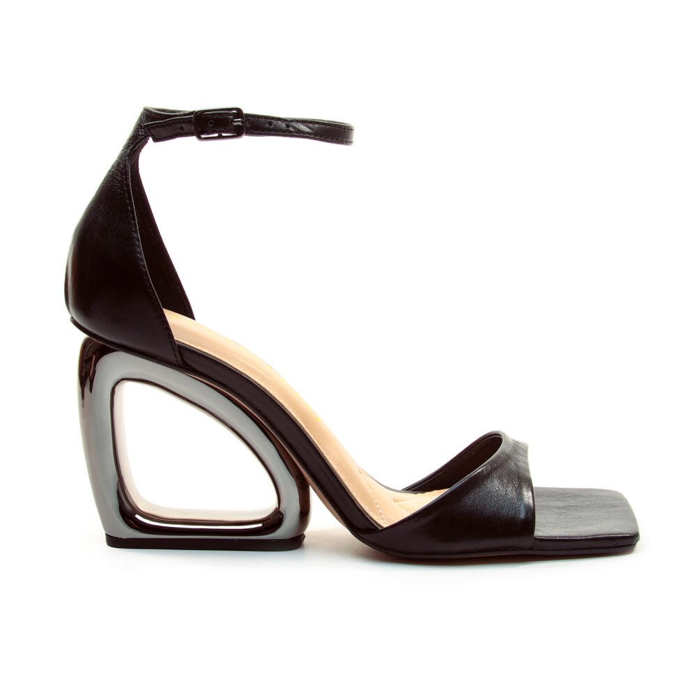 Sandália Couro Preto Salto Alto Cecconello 2192002-36