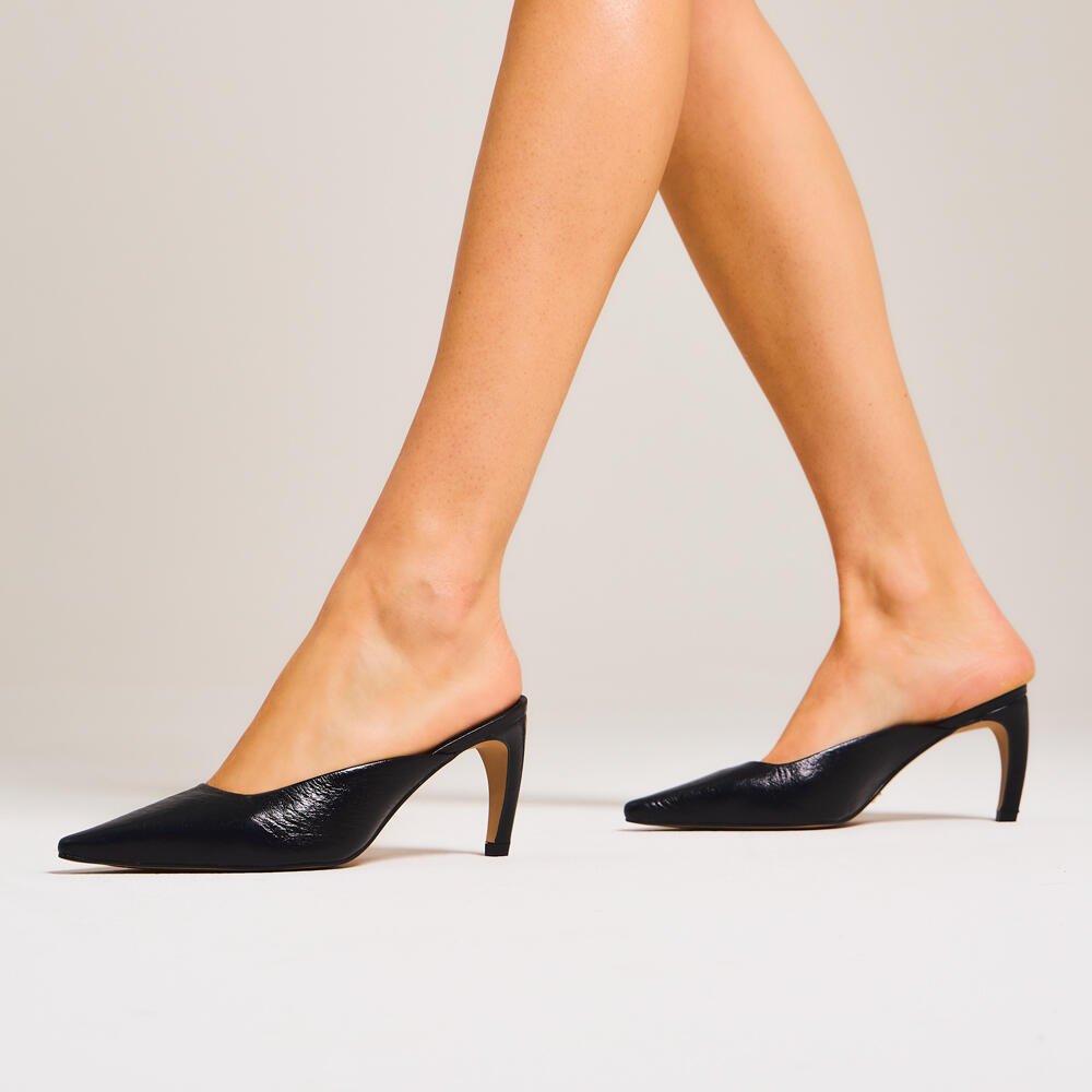 Mule Couro Preto Salto Médio Cecconello 2912003-2 Preto 2