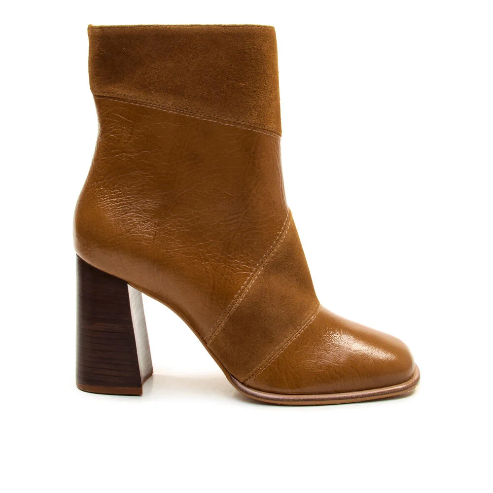 Bota Couro Marrom Cano Curto Cecconello 2924002-1
