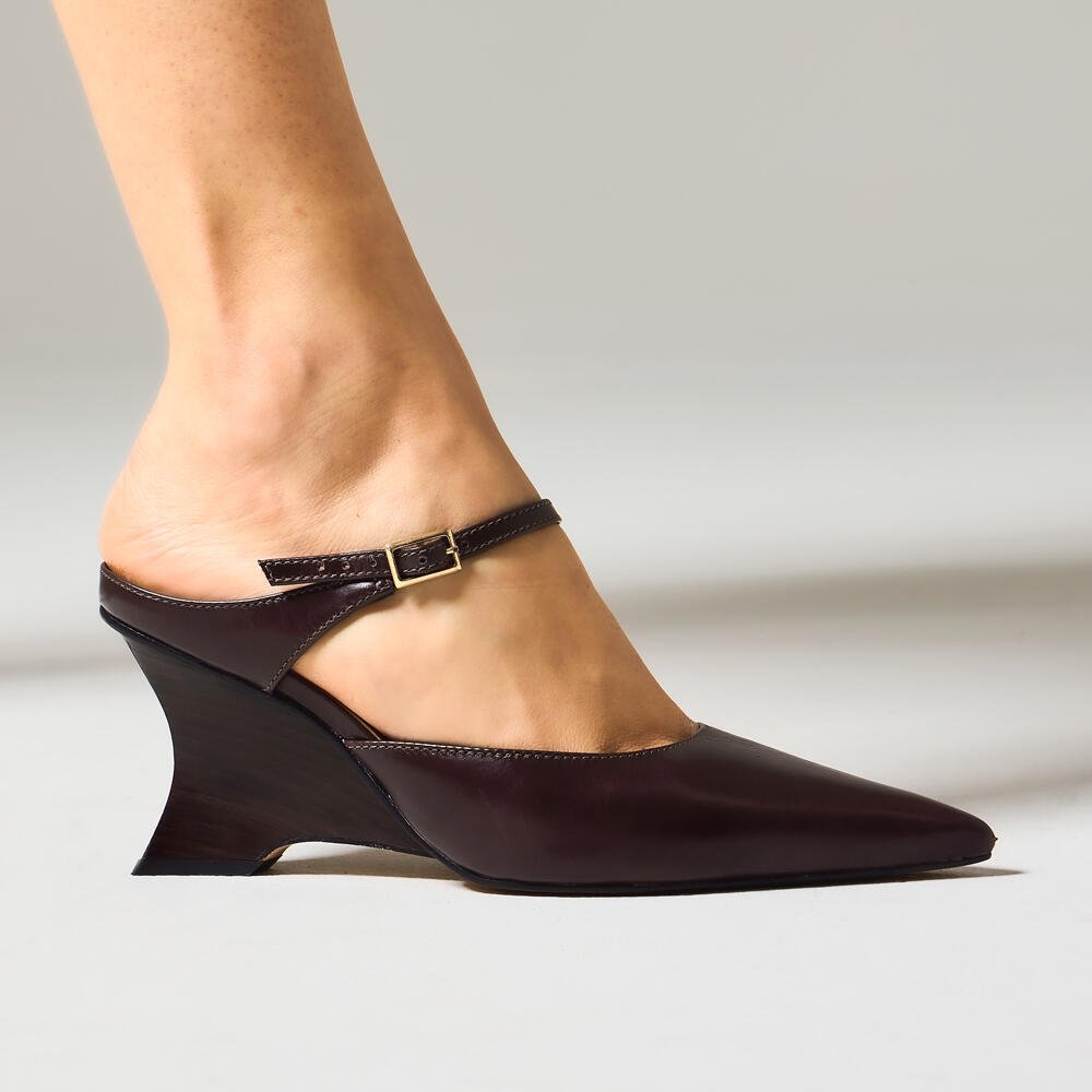 Mule Couro Marrom Salto Médio Cecconello 2880001-3 Marrom 2