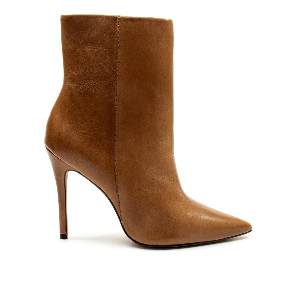 Bota Couro Marrom Cano Curto Cecconello 2396008-5