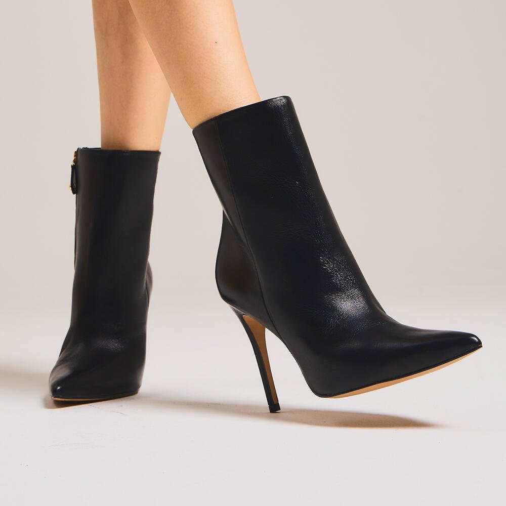 Bota Couro Preto Cano Curto Cecconello 2396008-3 Preto 2