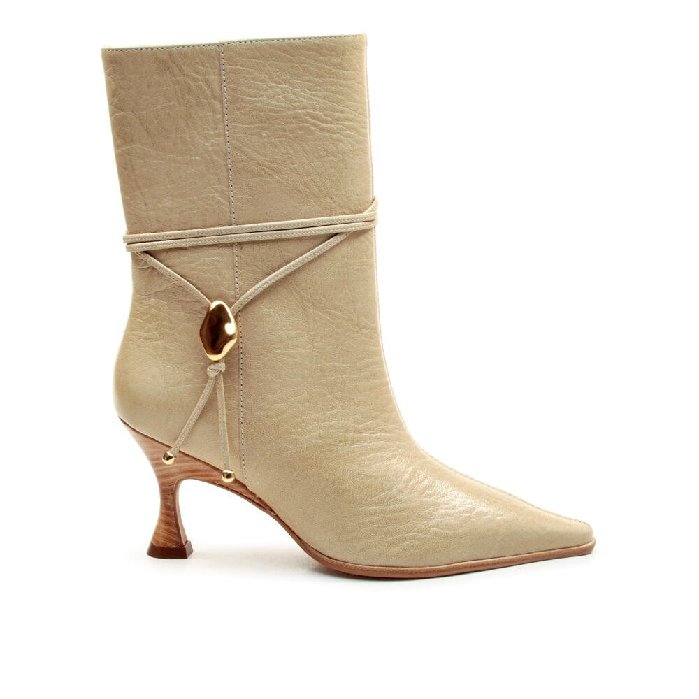 Bota Couro Bege Cano Curto Cecconello 2905004-2