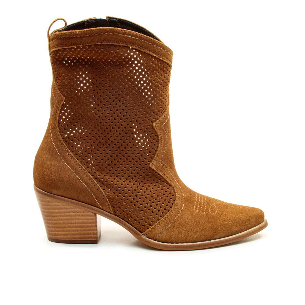 Bota Couro Marrom Cano Curto Cecconello 2907002-2