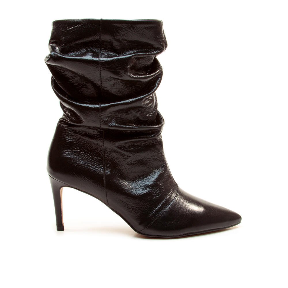 Bota Couro Preto Cano Médio Slouchy Cecconello 2977001-2