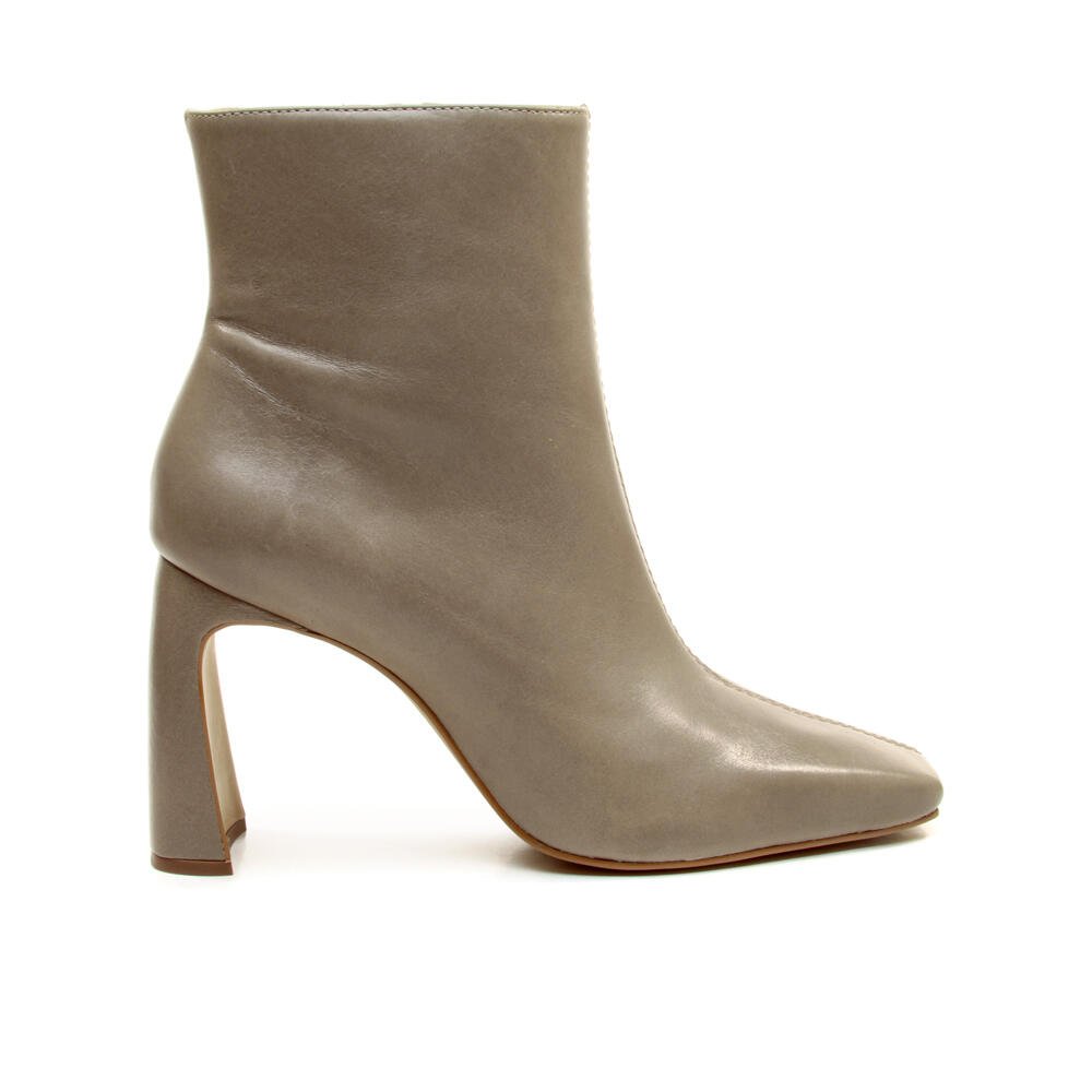 Bota Couro Cinza Cano Curto Cecconello 2973006-1