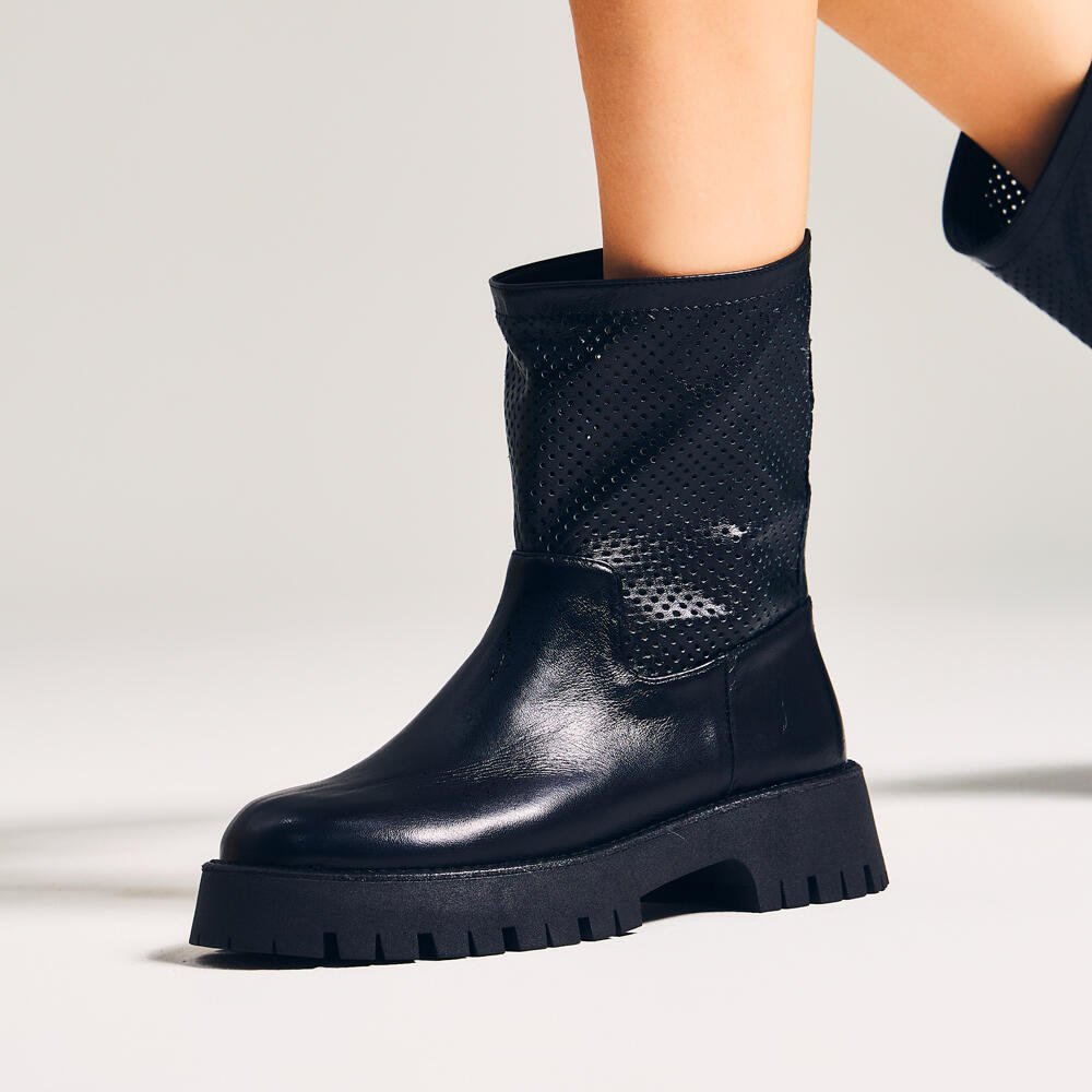 Bota Couro Preto Cano Médio Cecconello 2972003-3 Preto 2