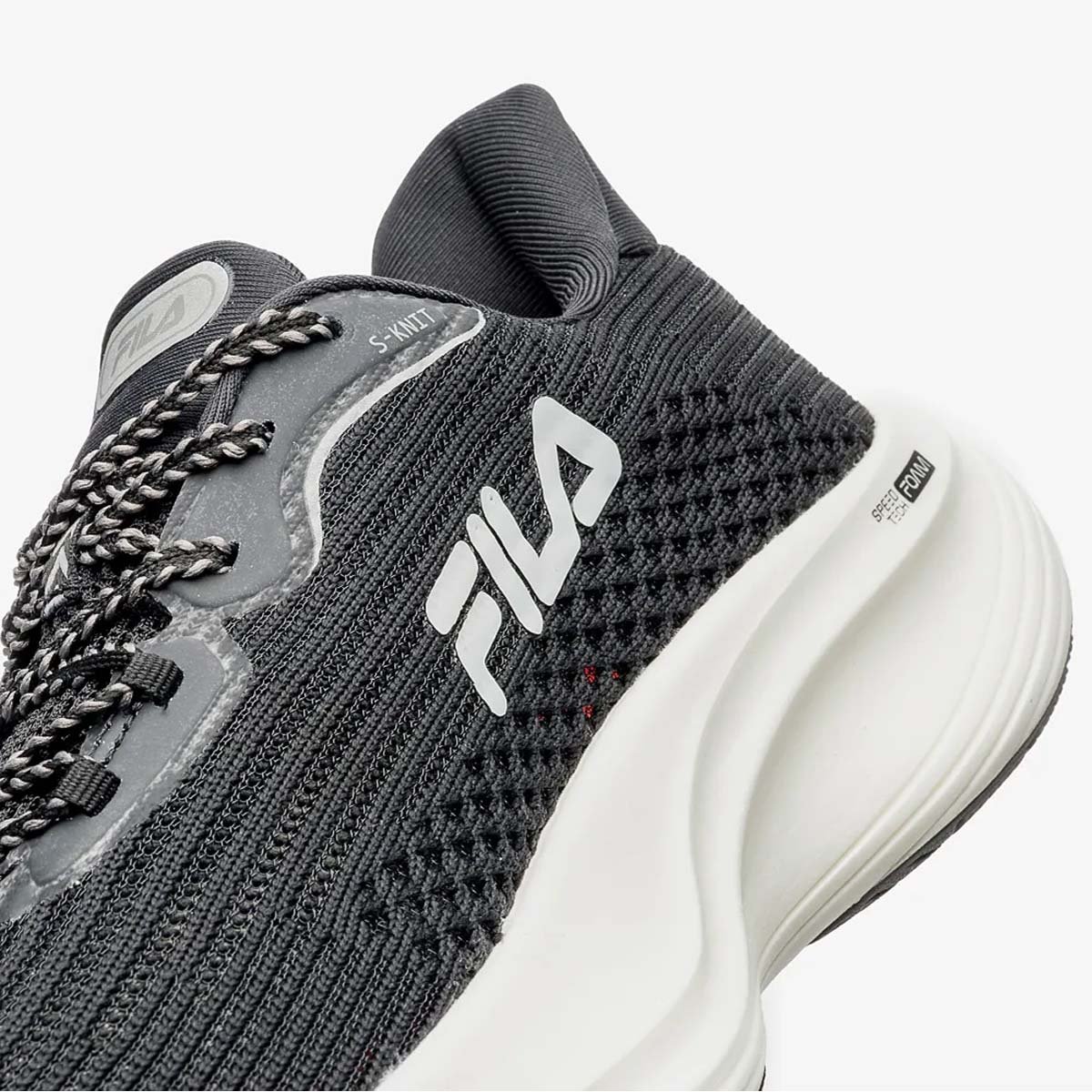 Tenis Fila Speedzone Masculino Preto Preto 8