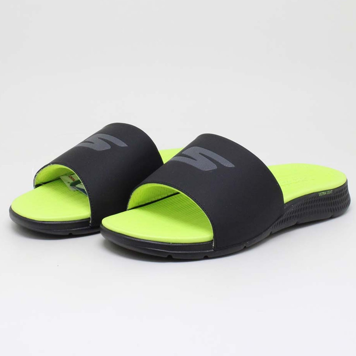 Chinelo Gaspea Skechers Go Consistent Masculino Preto Preto/Verde 7