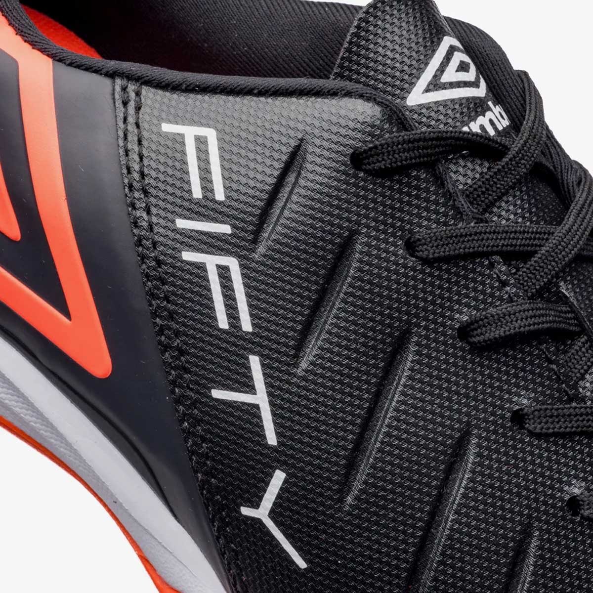 Chuteira Futsal Umbro Fifty VI Unissex Preto Preto/Laranja 7