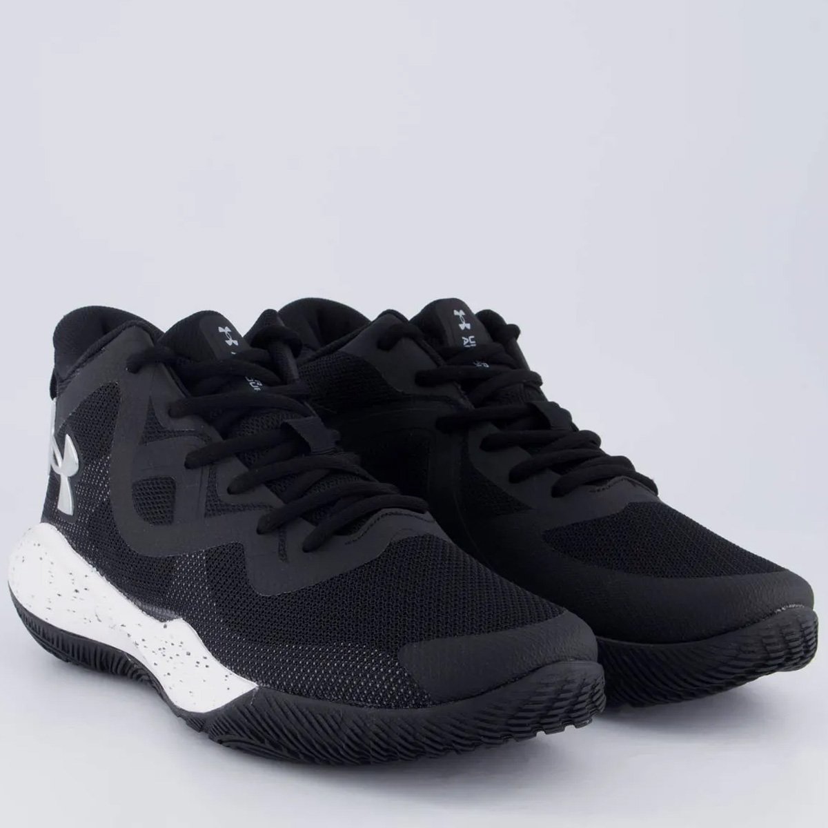 Tenis Under Armour Bankshot SE Masculino Preto Preto/Branco 2