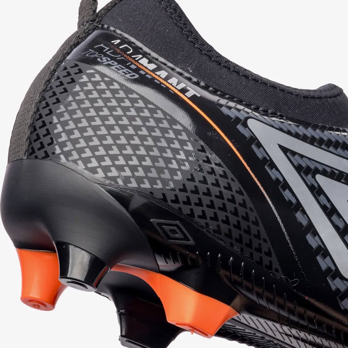 Chuteira Campo Umbro Adamant Top Speed Club Preto  Preto/Prata 7