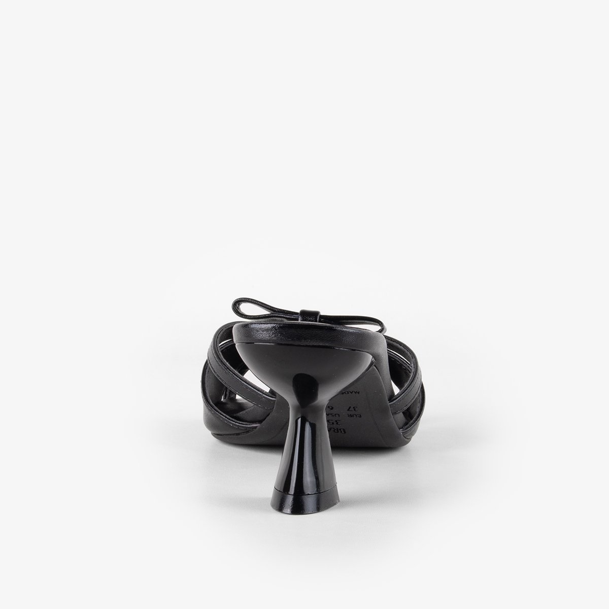 TAMANCO MIRELA DI VALENTINI NAPA Preto 7