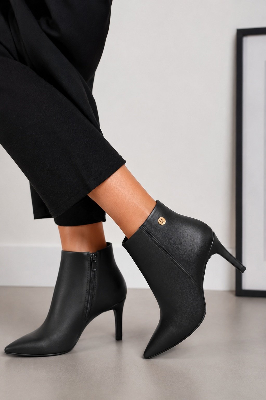 Vizzano Bota Preto Essencial Urbano Salto Fino Cano Curto Preto 2