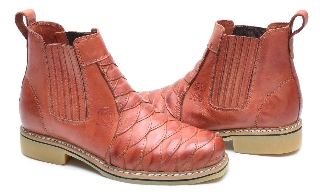 Bota Masculina Couro Escamado Cano Curto Estilo Texano Solado Borracha Costurado Marrom Claro 5