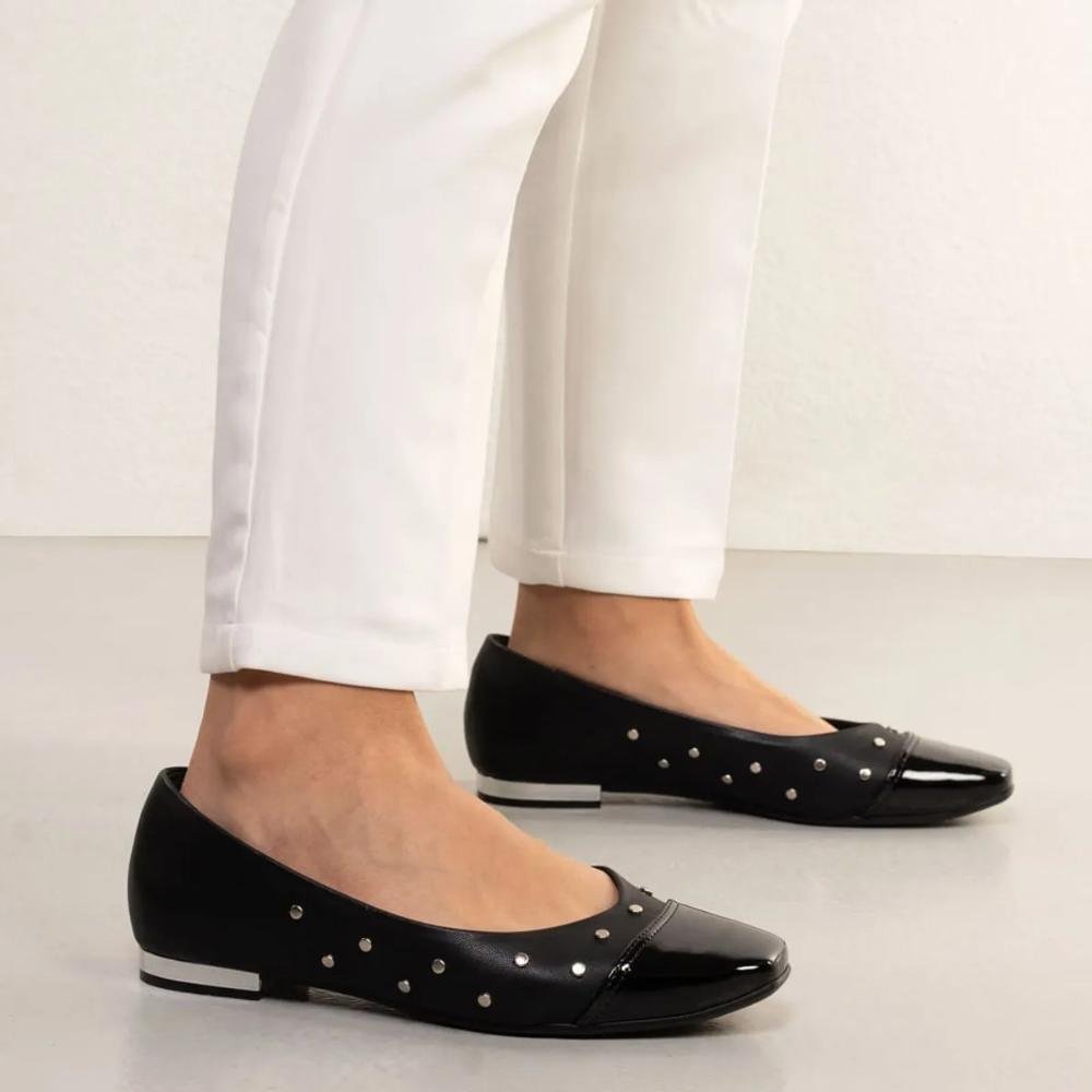 Sapatilha Bebecê Bico Redondo Tachas Feminina Preto 7