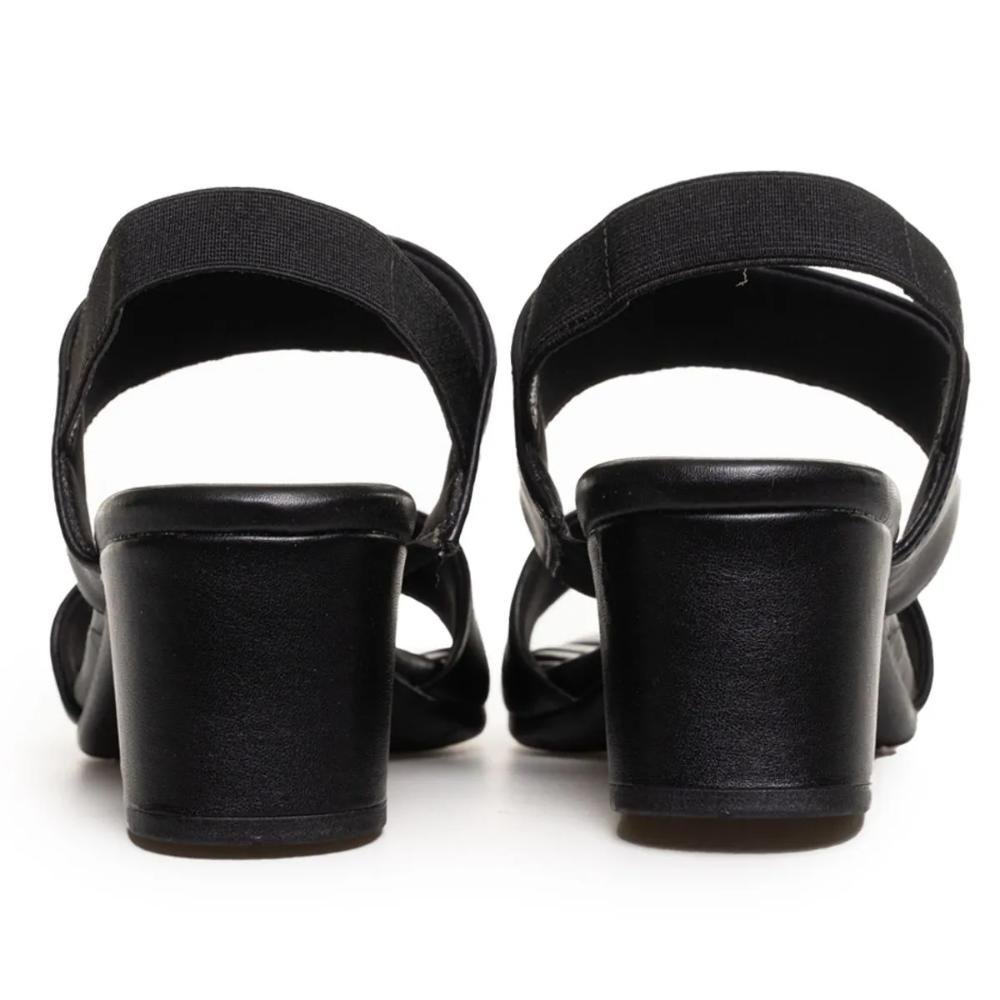 Sandália Comfortflex Clássica Salto Grosso Feminina Preto 6