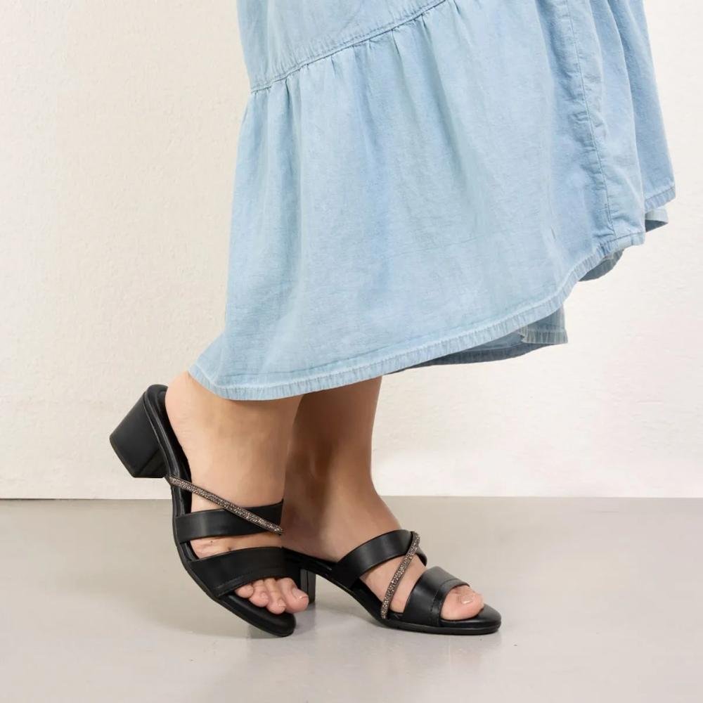 Tamanco Comfortflex Salto Grosso Feminino Preto 8