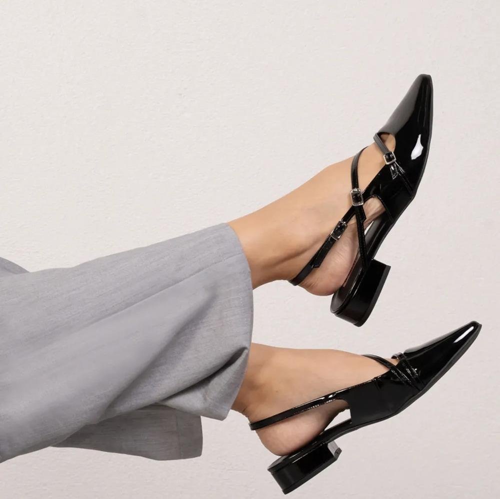 Sapato Quiz Fivelas Bico Fino Feminino Preto 7